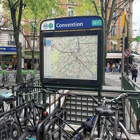 A Au Calme * Paris